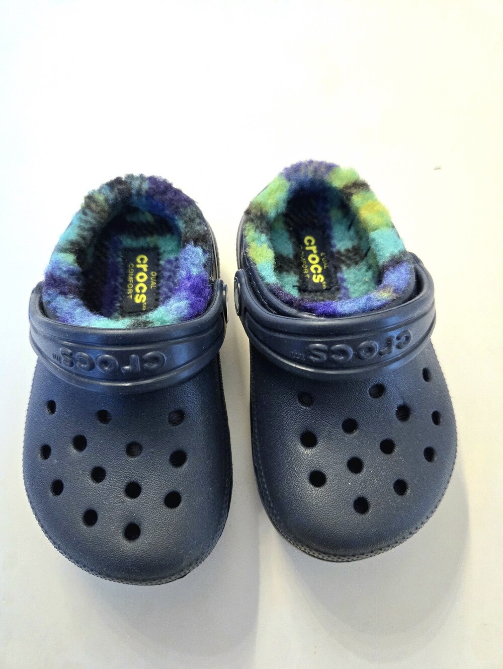 CROCS Toddler Classic Navy Clog with Multicolor Fleece Lining Sz 6
